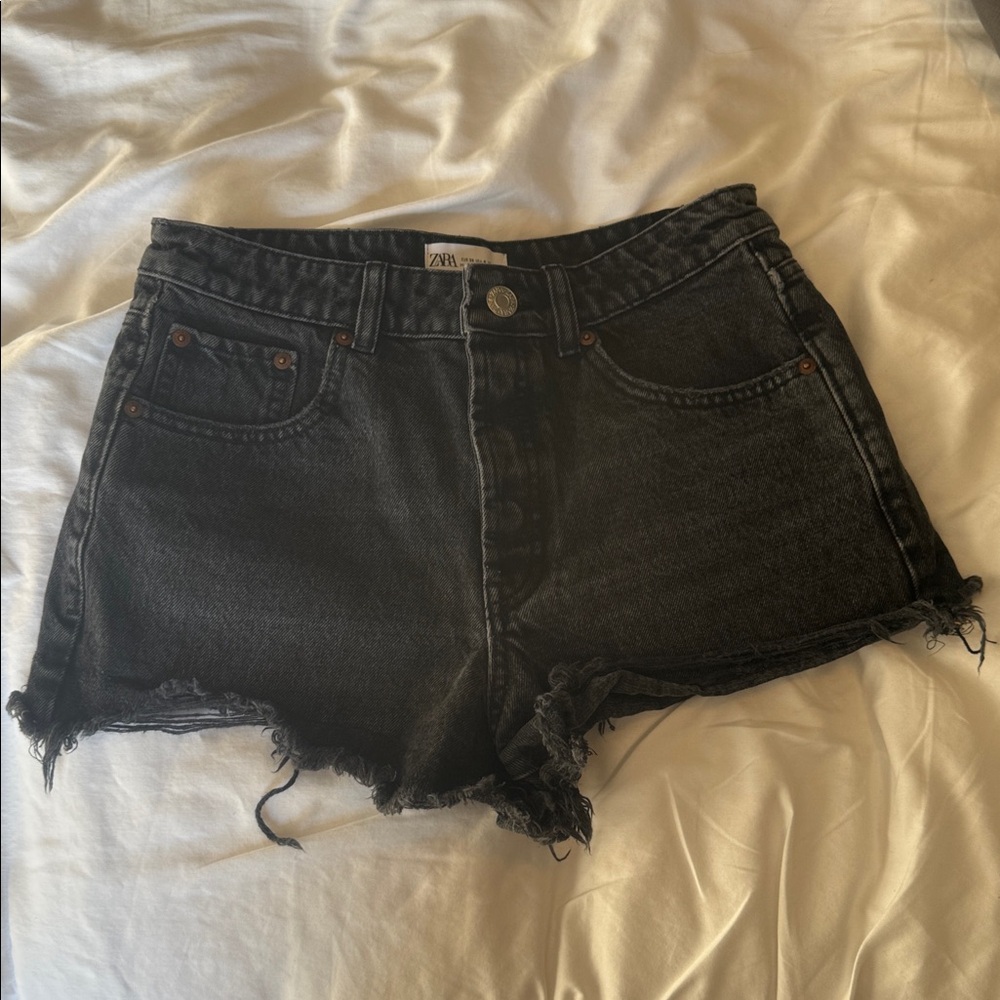 Zara Black Denim Short Size 4